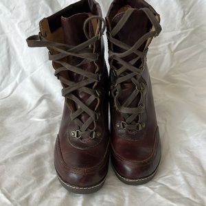 Daniblack lace high heel boots. Brown leather. Size 8M